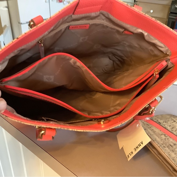 NEW!  Anne Klein, Hot Coral & Cork, Ladies Hand Bag - Picture 11 of 16